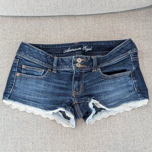 Classic Denim and Lace American Eagle Shorts - Stretch, Size 6